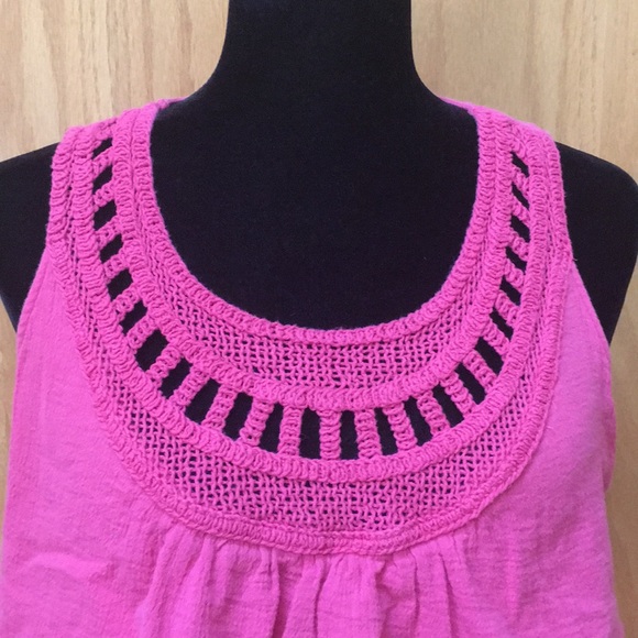 3/$20 Coldwater Creek Layered Ruffle Tank - Picture 2 of 7